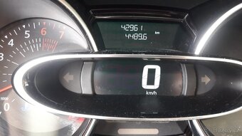 Renault Clio 2017, 1.2 i najeto 43tis. - 3