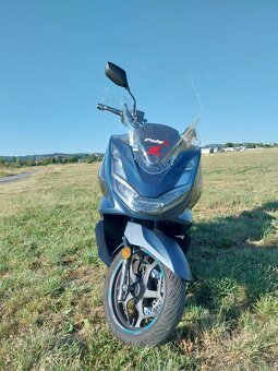 PRODÁNO Honda PCX125 r.2023 - 3