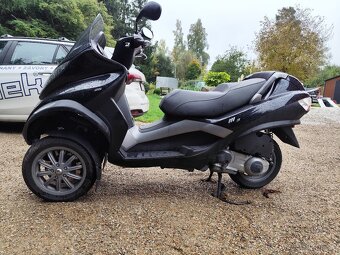 Piaggio MP3  125 - 3