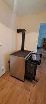 Kamna - sporák s troubou na dřevo a ekobrikety, nepoužívaný - 3
