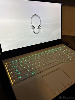 Prodám Dell Alienware 17 Area-51M - 3