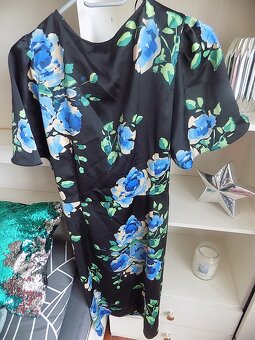 Dámské letní šaty vel 40 Zara saténové - 3