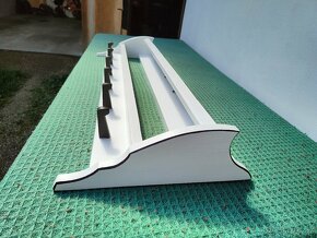 Retro vintage bílý věšák - 3