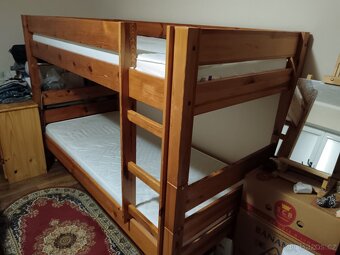 Patrová postel, z Německa, pevná, z borovice+ matrace+ rošty - 3