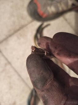 Kabely 5x10 mm2 a další - 3