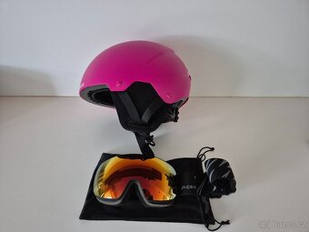 Dětská lyžařská helma s brýlemi - 3