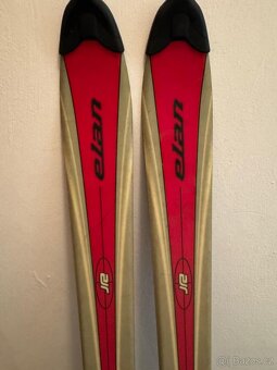 Lyže a lyžařské hůlky - 3