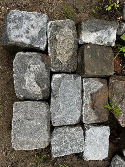 Dlažebí kostky žula - 3