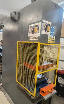 Lisy - hydraulické PYE 63 . - 3