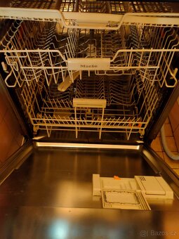 Myčka Miele,vestavná 60 cm , s panelem - 3