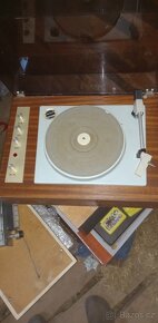 Retro gramofon - 3