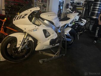 Suzuki rmz450,Honda 1000cbr ,yamaha r1 1000 - 3