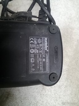 Nabíječka Metabo LC40 - 3