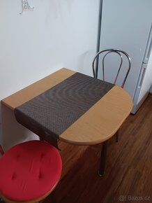 Stůl na zeď - 3