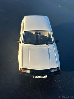 RENAULT/ DACIA zberatelsky model v mierke 1:18. - 3
