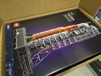 LEGO® Icons 10341 NASA Artemis Space Launch System - 3