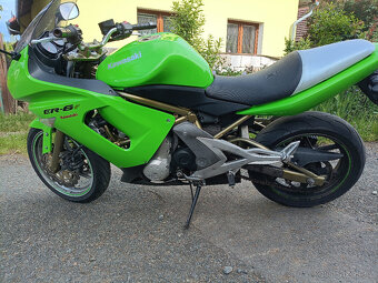 Kawasaki ER-6F - 3