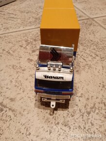 Kamion a auto - 3