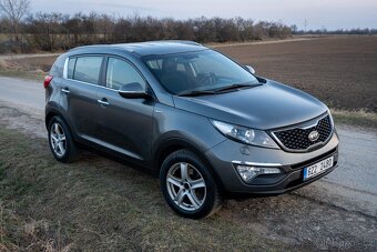 Kia Sportage 2.0 CRDi 100 kW AWD – automat, tažné, po servis - 3