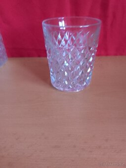 STARÁ SKLENĚNÁ KARAFA  A 6 ODLIVEK  NA VISKY - 3