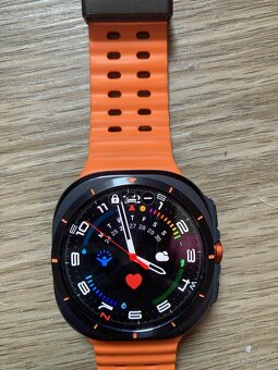 Samsung Galaxy Watch Ultra šedý titan - 3