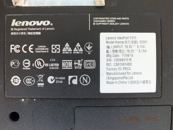 Lenovo y570 - 3