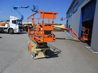 Nůžková pracovní plošina JLG 6RS - 3