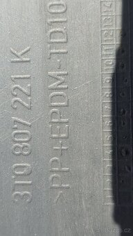 Přední nárazník SUPERB II 3T0807221K - 3