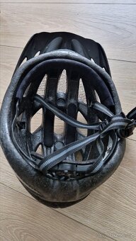 Cyklistická helma Uvex, vel. 55-60, M - L - 3