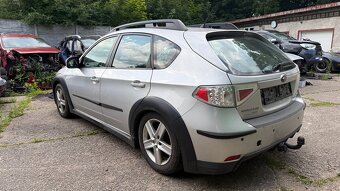 Rozprodám vůz Subaru impreza XV na díly - 3
