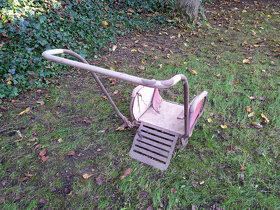 Starožitný kočárek - 3