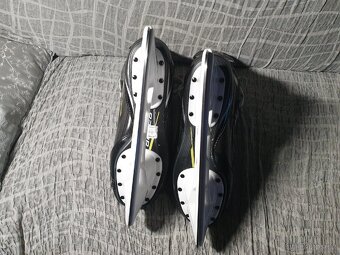 Hokejove brusle 45.5 - 3