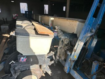 Secí stroj na kukuřici KINZE 3000 - 3