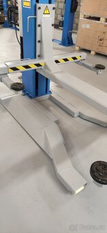 Jednosloupový mobilní zvedák 2.500/3.500 kg ,i na SPLÁTKY,ZÁ - 3