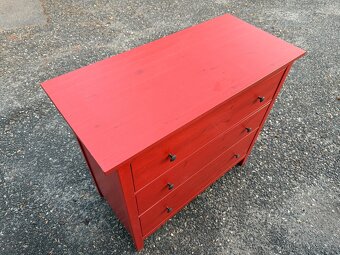 Komoda IKEA Hemnes se 3 zásuvkami - červená - 3