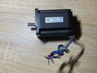 Krokové motory a drivery - 3