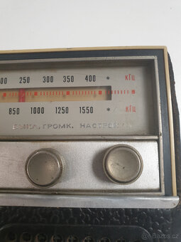 Rádio VEGA 402 výroba SSSR - 3
