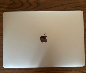 Prodám MacBook Pro 15" 2019 i7 16GB Ram - 3