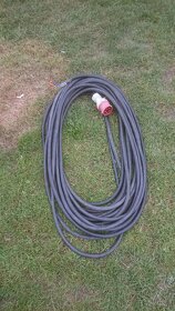 Gumový kabel 380V hrubý - 3