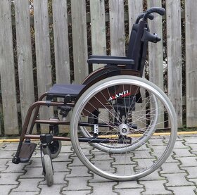 088-Mechanický invalidní vozík Meyra. - 3