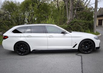 BMW 540i xDrive Touring LCI 245Kw , Původ ČR , 104.000 KM - 3
