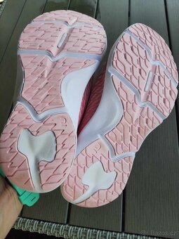 Tenisky velikost 36 z Decathlonu - 3