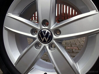 KRÁSNÁ ZIMNÍ ALU VW TOURAN 16" 5x112 pneu 205/60R16 Contine - 3