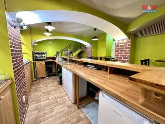 Prodej obchod a služby, 72 m², Praha, ul. Víta Nejedlého - 3