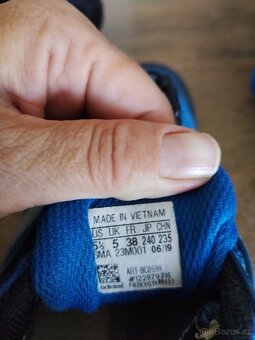 Trekové tenisky Adidas pro dvojčata ve vel.37 a 38 - 3