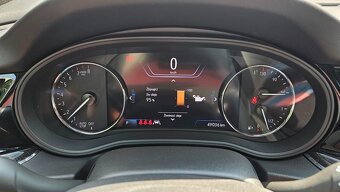 Opel Insignia 2.0i Turbo 125 kW AT8 Elegance - 3