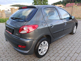 ► Peugeot 206+ 1.1 TRENDY 108tis.km Nová STK reg. 4/2011◄ - 3