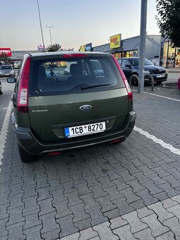 Ford Fusion - 3