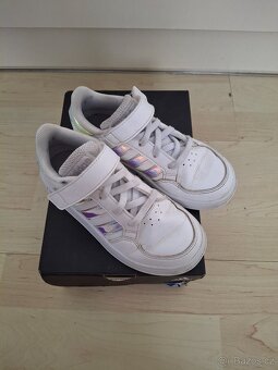 Tenisky Adidas 27 - 3