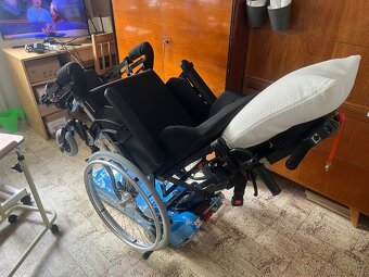 Schodolez a polohovací vozík - 3